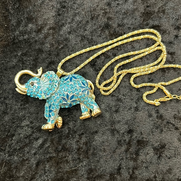 Betsey Johnson Turquoise Elephant Pendant Necklace - Picture 4 of 5